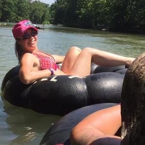 Meet your Posher, Pamela